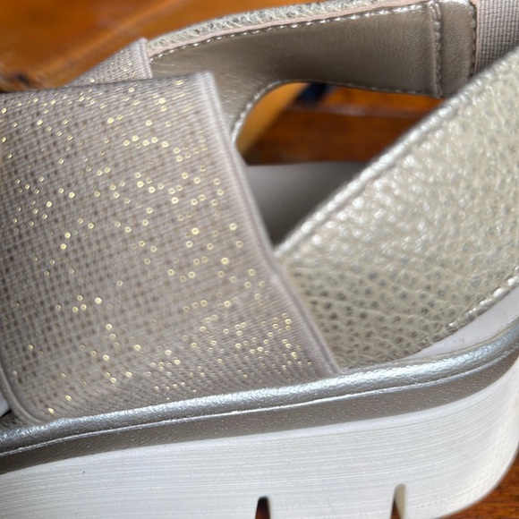 The FLEXX Joanie metallic Sandal - Picture 4 of 4